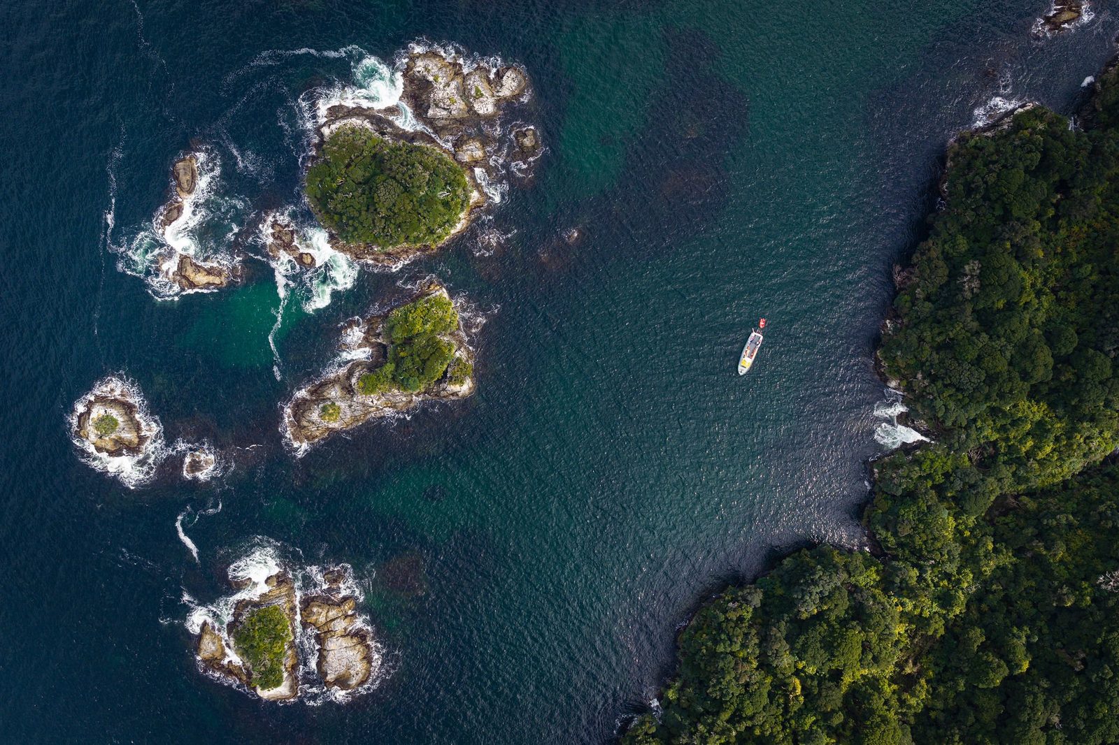 Aerial view of the Shelter Islands in Doubtful Sound, Fiordland